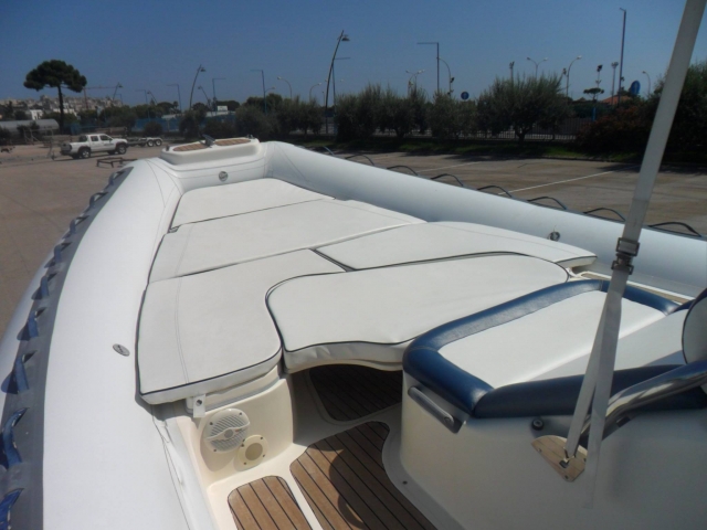  Aquí está nuestra proa 